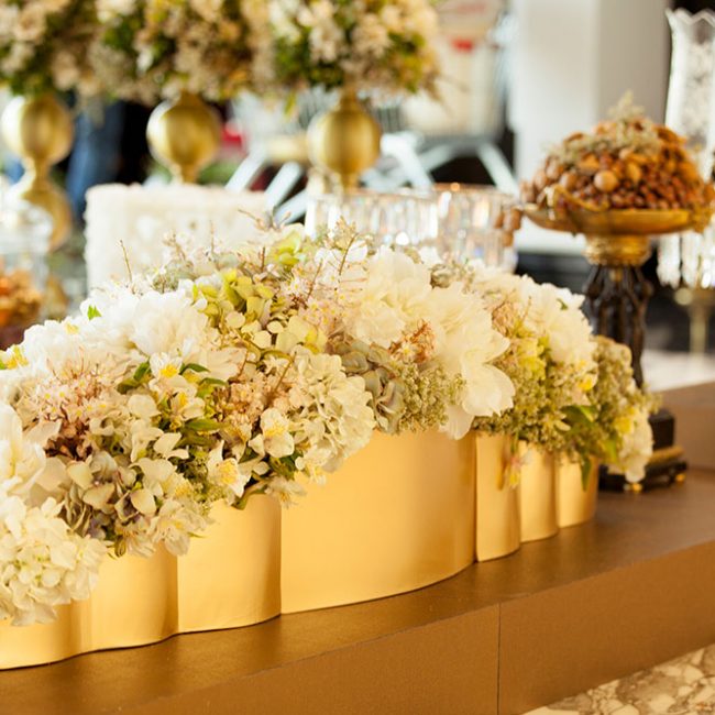 Extravagant Floral Arrangements for Table